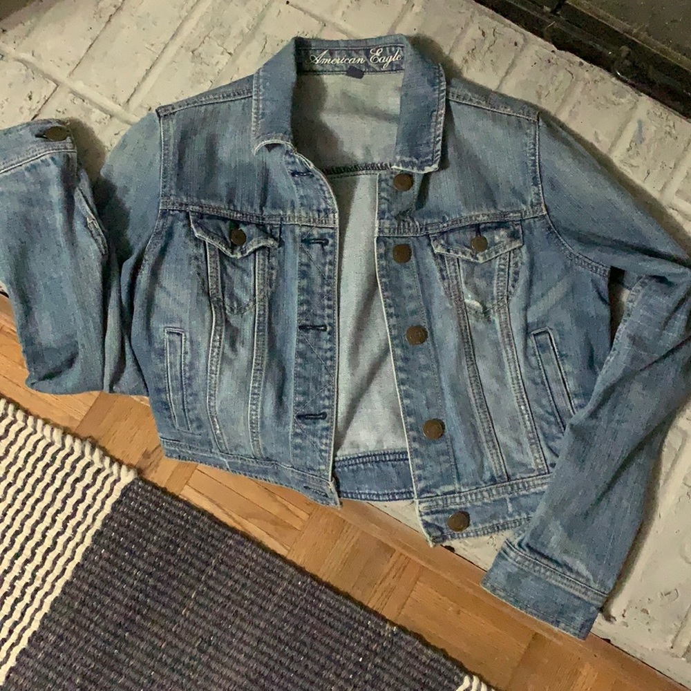 American Eagle crop Jean jacket